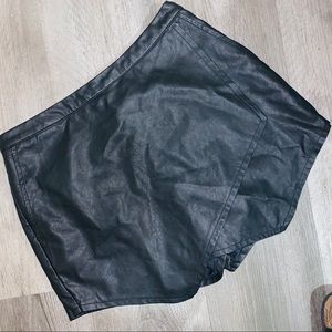 Abercrombie and Fitch size 2 Skorts